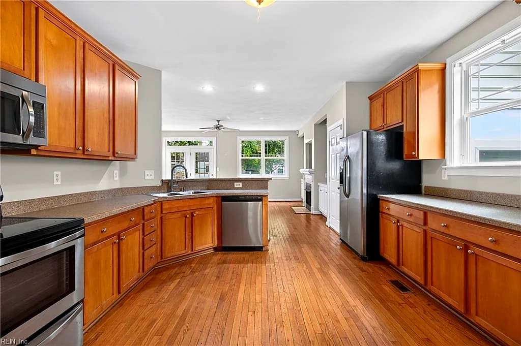 1439 Melrose PW, NORFOLK VA 23503 thumb 10
