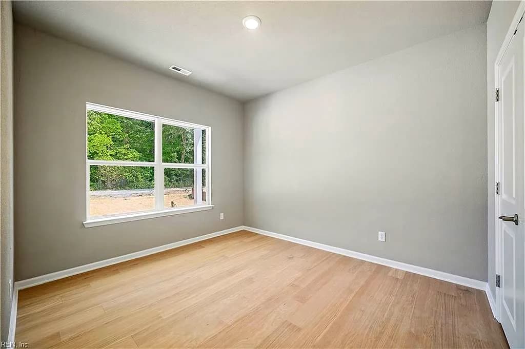 14160 BOOKER T DR, CARROLLTON VA 23314 thumb 8