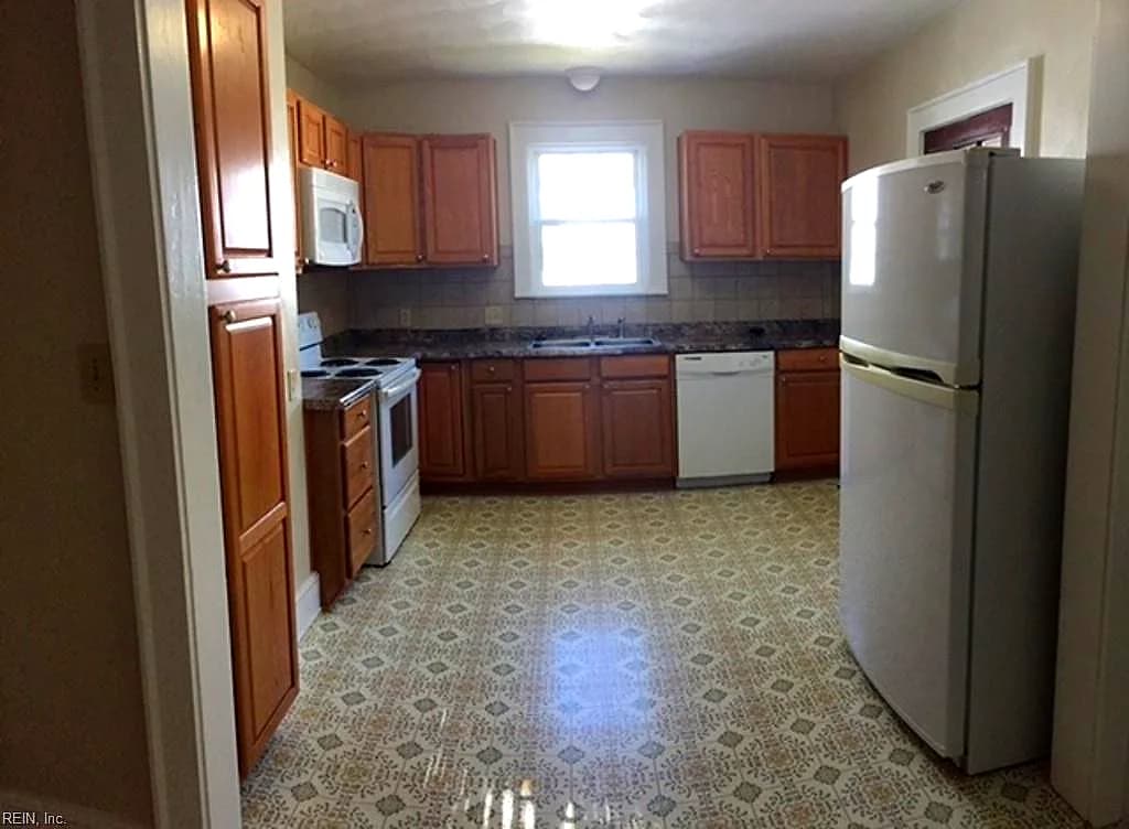 1300 Freeman AVE, CHESAPEAKE VA 23324 thumb 6