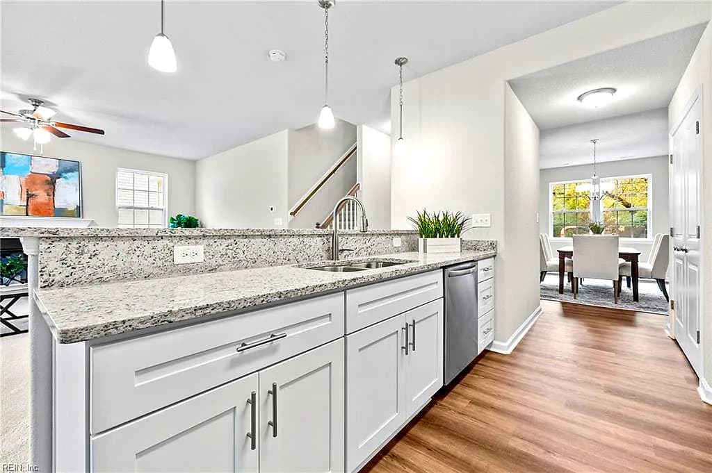 1518 B Walnut AVE, CHESAPEAKE VA 23325 thumb 11