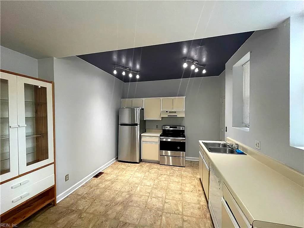 610 W Princess Anne RD #B2, NORFOLK VA 23517 - Photo 3