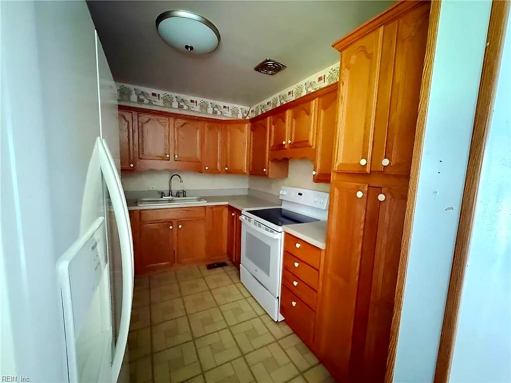 1140 Woodland Terrace DR, CHESAPEAKE VA 23323 thumb 11