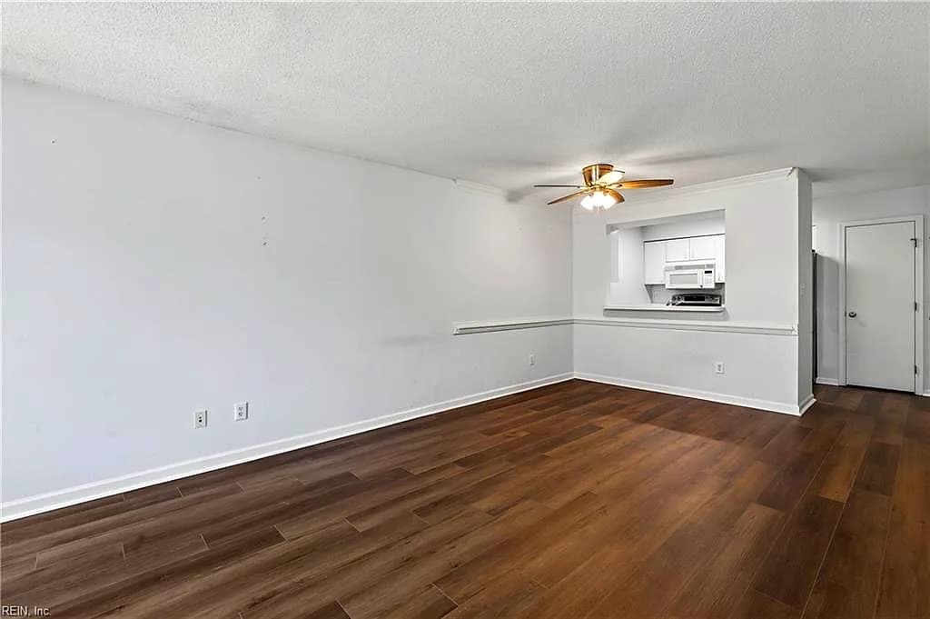 3861 Lasalle Drive NONE #105, VIRGINIA BEACH VA 23453 - Photo 5