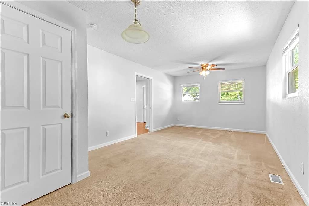 2124 Jeffrey DR, NORFOLK VA 23518 thumb 9