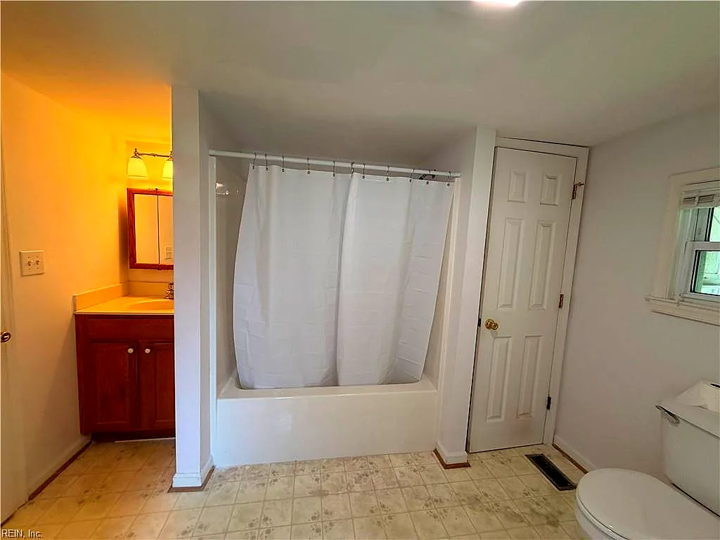 46 Langley ST, POQUOSON VA 23662 thumb 12