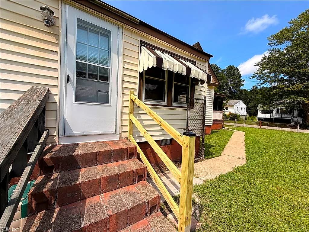 46 Langley ST, POQUOSON VA 23662 - Photo 4
