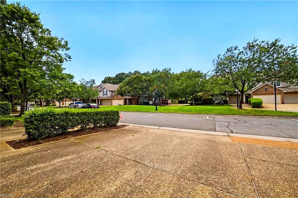 1060 Grand Oak LN #128, VIRGINIA BEACH VA 23455 thumb 7