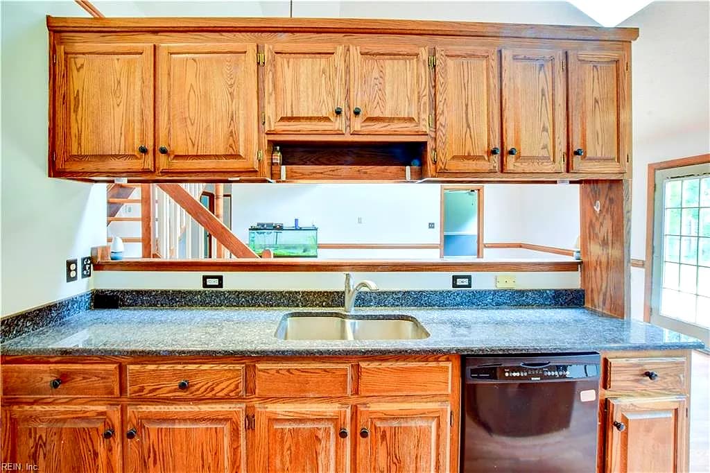 144 Lane CRES, SMITHFIELD VA 23430 thumb 11