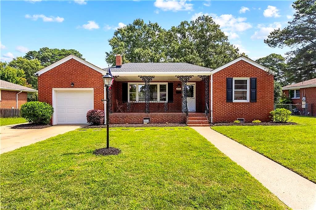 105 Lynn DR, PORTSMOUTH VA 23707 - Main photo