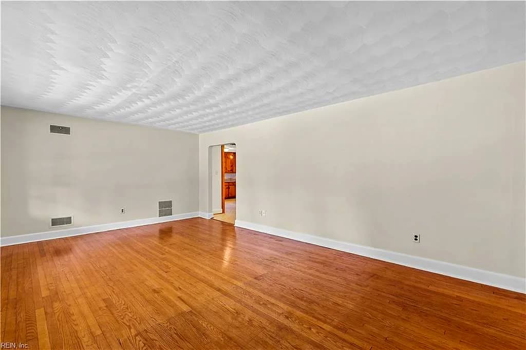 105 Lynn DR, PORTSMOUTH VA 23707 thumb 11