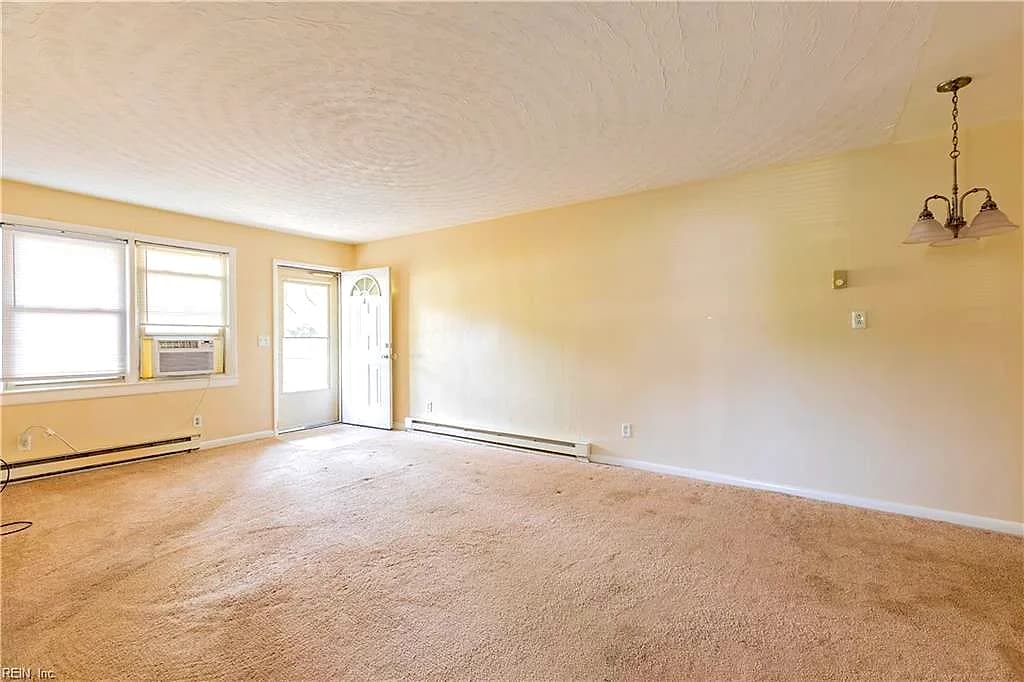 9101 Hammett AVE #B, NORFOLK VA 23503 - Photo 3