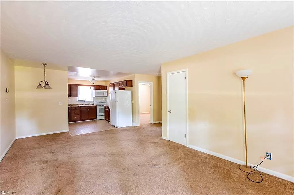 9101 Hammett AVE #B, NORFOLK VA 23503 - Photo 4