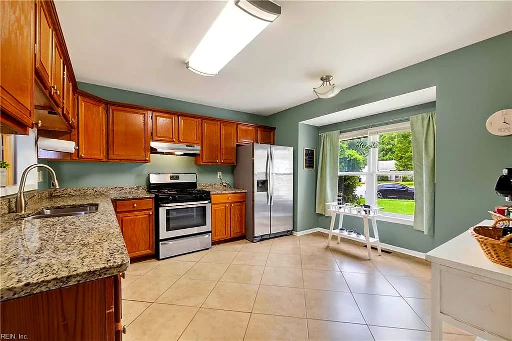 11 Rosser DR, HAMPTON VA 23669 thumb 9
