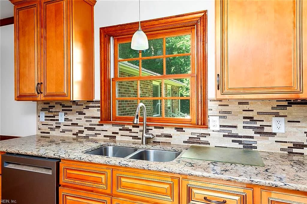 175 Cabell DR, NEWPORT NEWS VA 23602 thumb 11