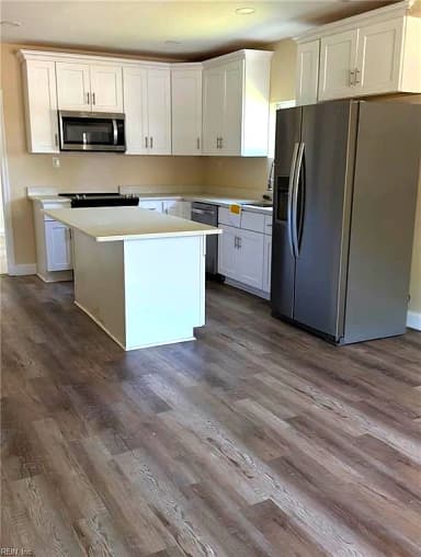 215 Oak ST, SUFFOLK VA 23434 thumb 1