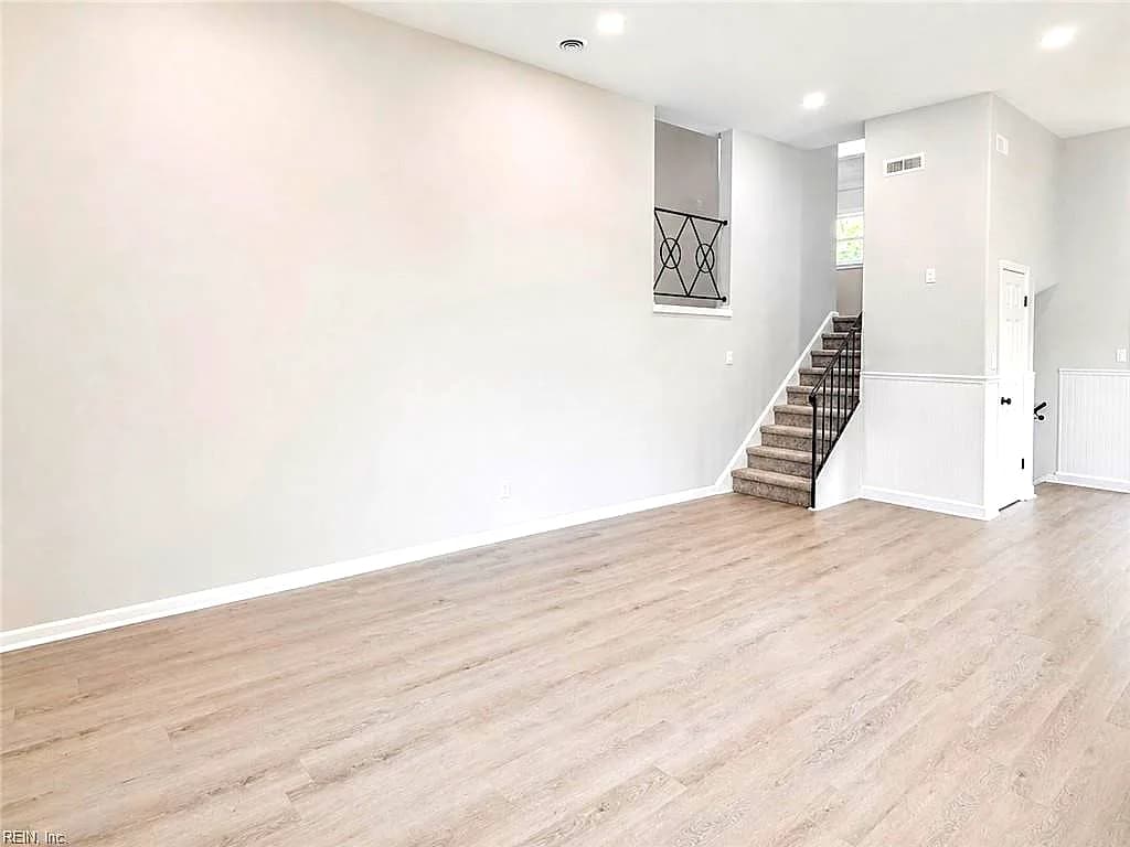 481 Beacon Hill CIR, NORFOLK VA 23502 thumb 7