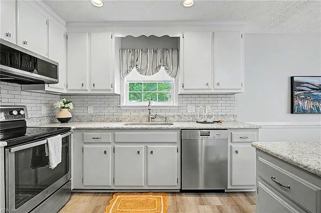 294 Buttercup LN, NEWPORT NEWS VA 23602 thumb 12