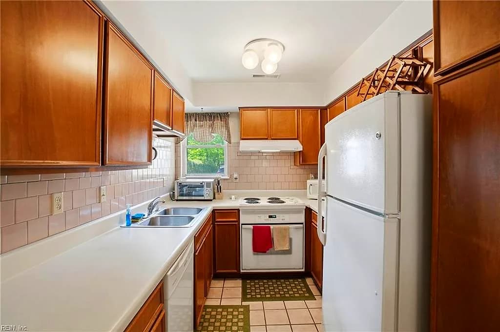 1310 Linkhorn CIR, VIRGINIA BEACH VA 23451 thumb 10