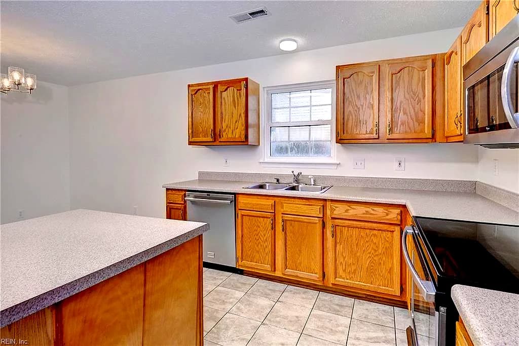 4 E Big Sky DR, HAMPTON VA 23666 thumb 12