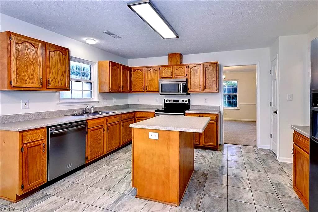 4 E Big Sky DR, HAMPTON VA 23666 thumb 10