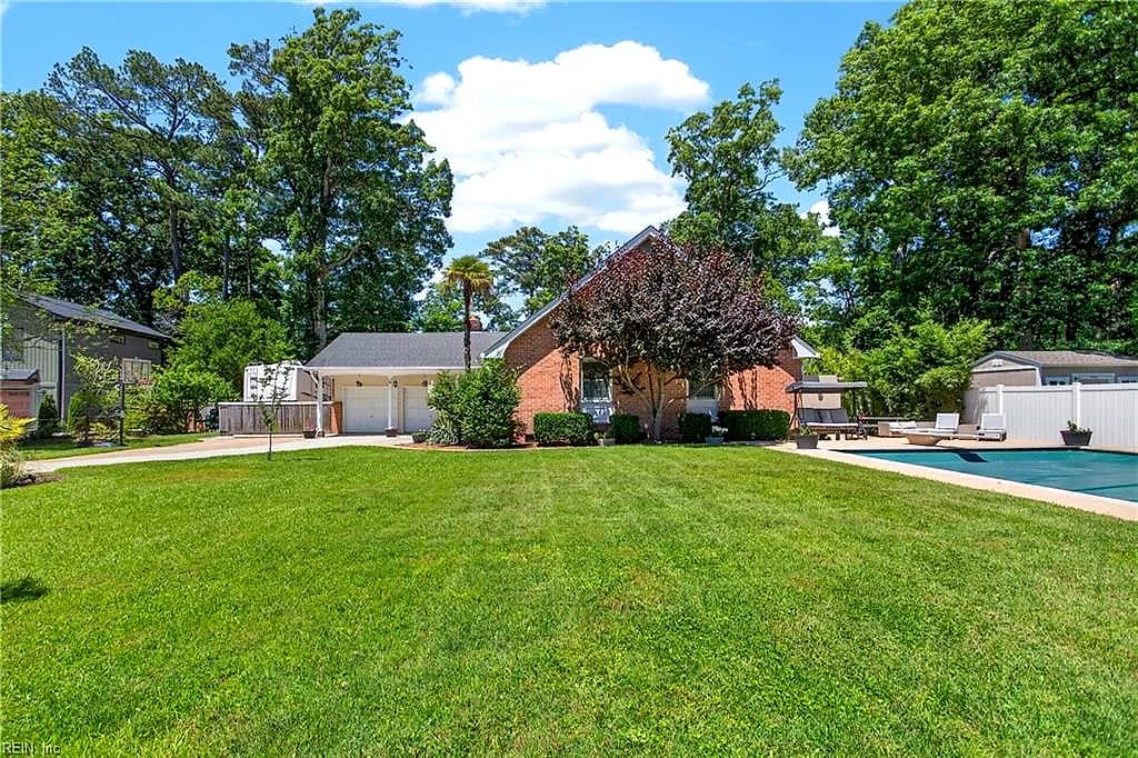 4848 Brigadoon DR, VIRGINIA BEACH VA 23455 - Photo 3