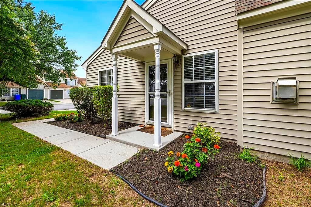 6100 Cambridge DR, SUFFOLK VA 23435 - Photo 3