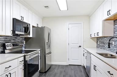 37 Towne Square DR, NEWPORT NEWS VA 23607 thumb 6
