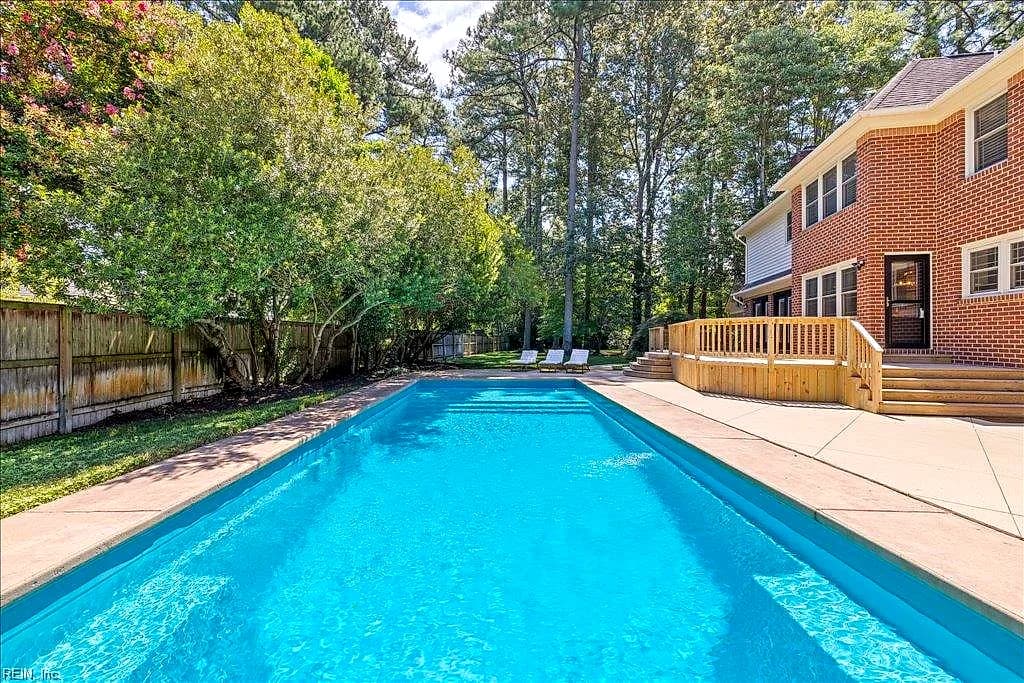 821 Spruce Forest CT, CHESAPEAKE VA 23322 - Photo 3
