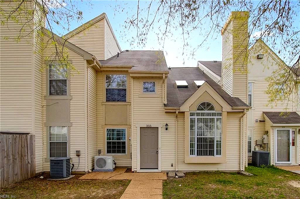 355 Lees Mill DR, NEWPORT NEWS VA 23608 - Photo 2