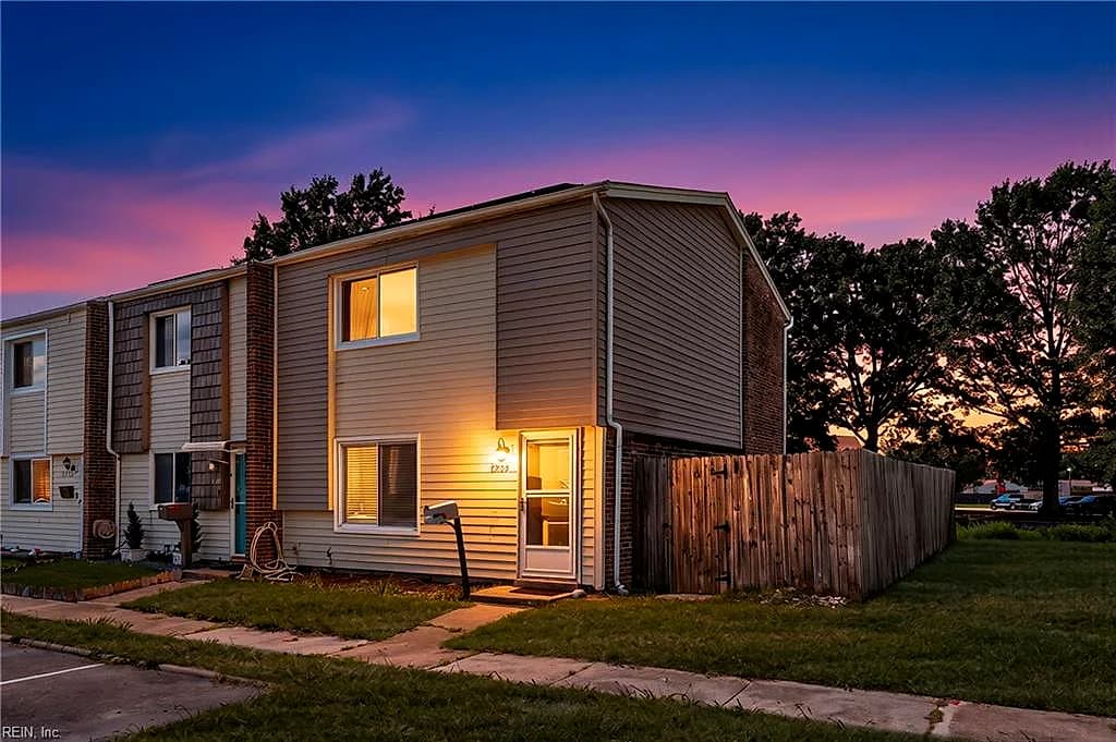 1224 Green Cedar LN, VIRGINIA BEACH VA 23453 - Main photo