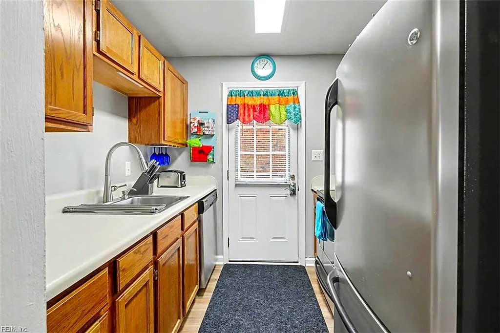 1021 Barclay SQ, VIRGINIA BEACH VA 23451 thumb 11