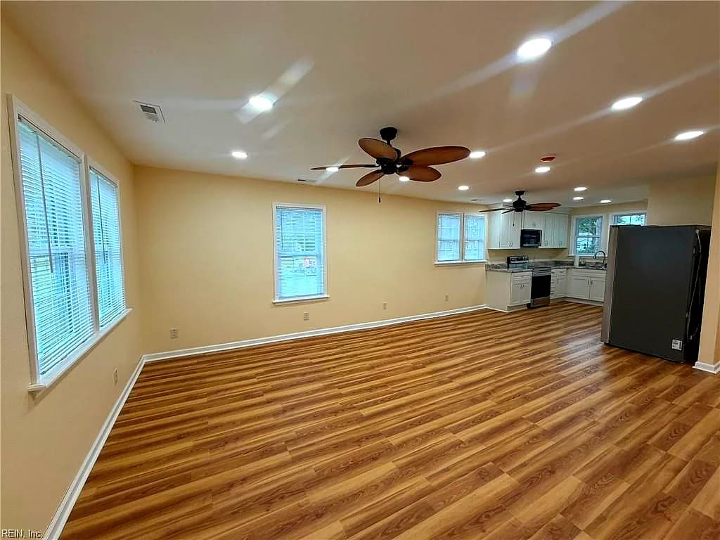 705 Canal DR, CHESAPEAKE VA 23323 - Photo 5