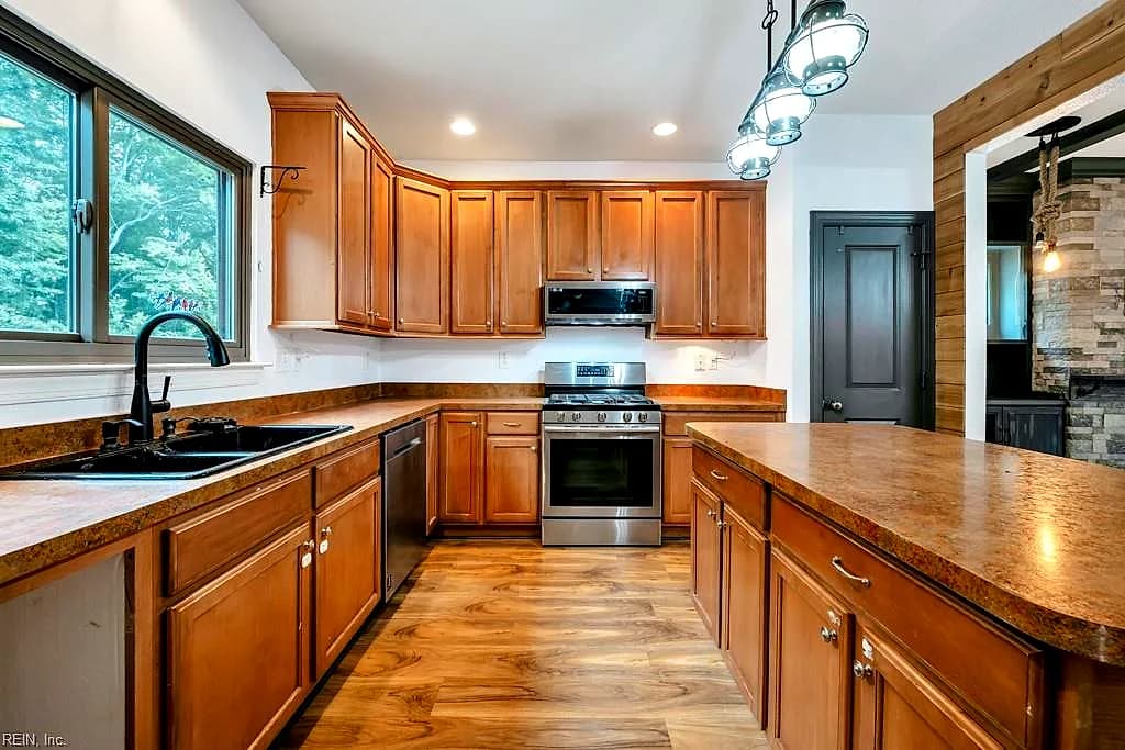 1928 Rockwood DR, CHESAPEAKE VA 23323 thumb 8