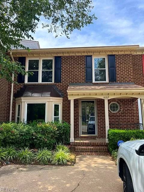 1057 Tottenham LN, VIRGINIA BEACH VA 23454 - Main photo