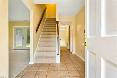 1870 Olde Buckingham RD, HAMPTON VA 23669 thumb 4