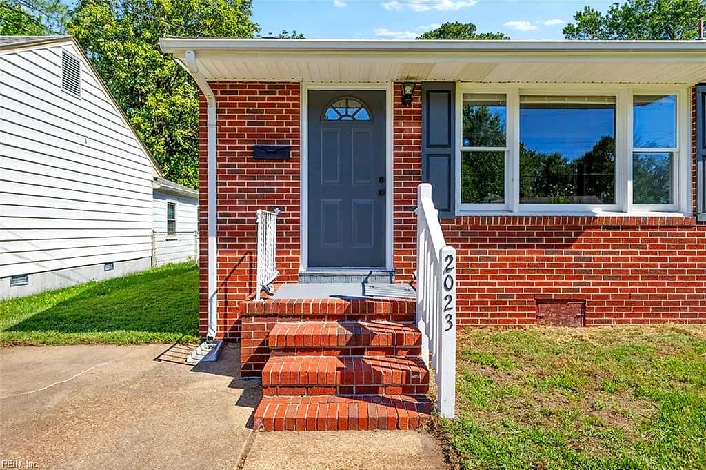2023 Richard AVE, HAMPTON VA 23664 - Photo 3