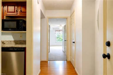 100 Burnt Bridge WAY #C, YORKTOWN VA 23692 thumb 3