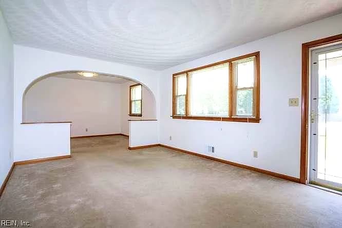 844 Johnstown RD, CHESAPEAKE VA 23322 - Photo 4