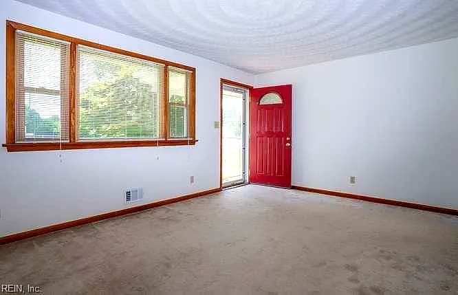 844 Johnstown RD, CHESAPEAKE VA 23322 - Photo 5