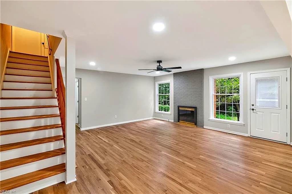 401 Piney Point RD, YORKTOWN VA 23692 thumb 7