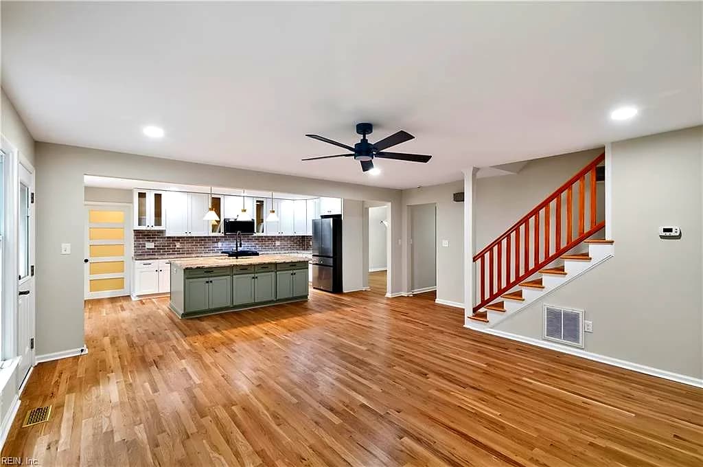 401 Piney Point RD, YORKTOWN VA 23692 thumb 9