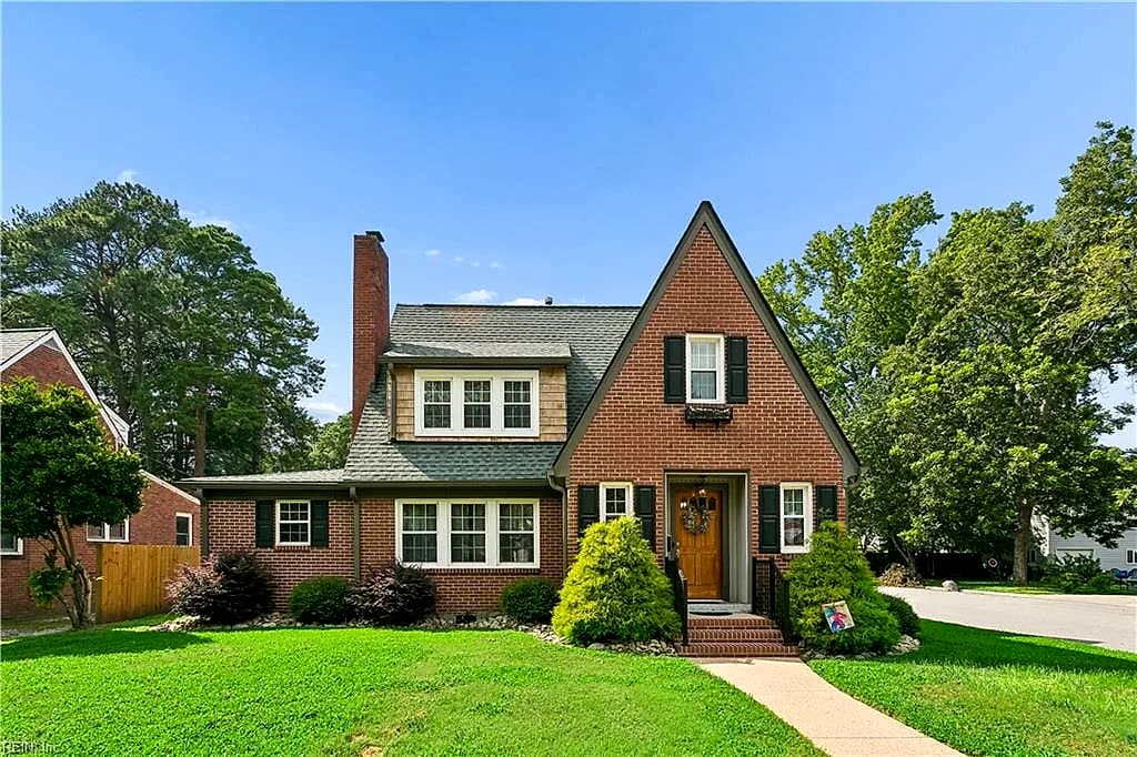 9 Shirley RD, NEWPORT NEWS VA 23601 - Main photo