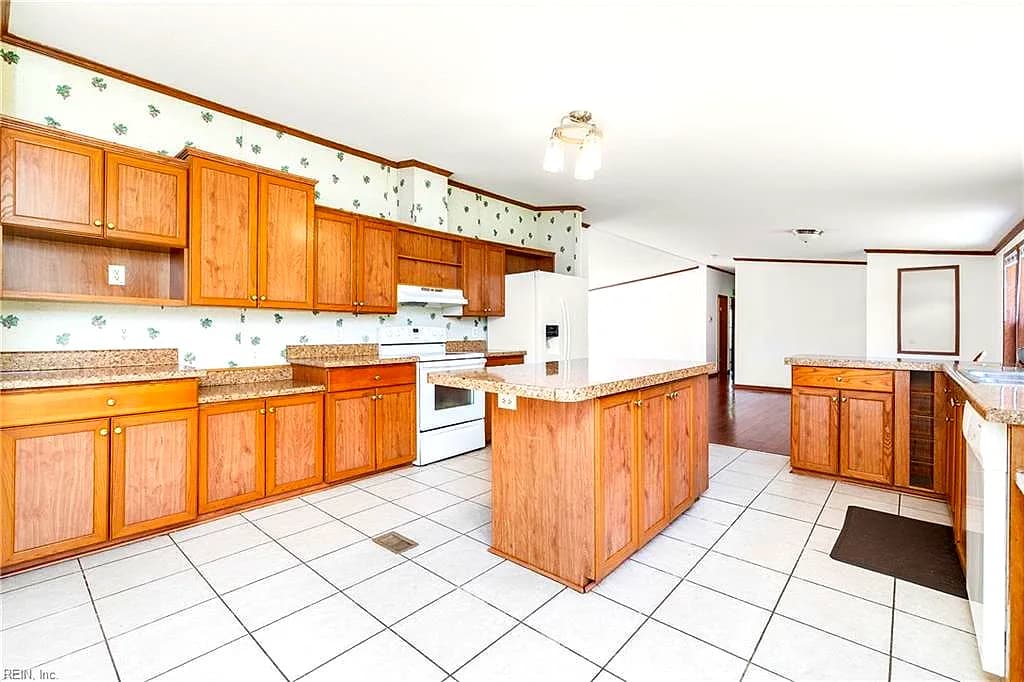 1120 Spring Church RD, SKIPPERS VA 23879 thumb 11