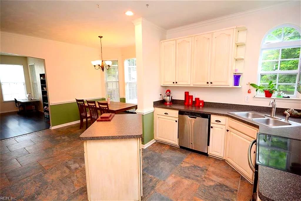 414 Sawyers Mill XING, CHESAPEAKE VA 23323 thumb 8