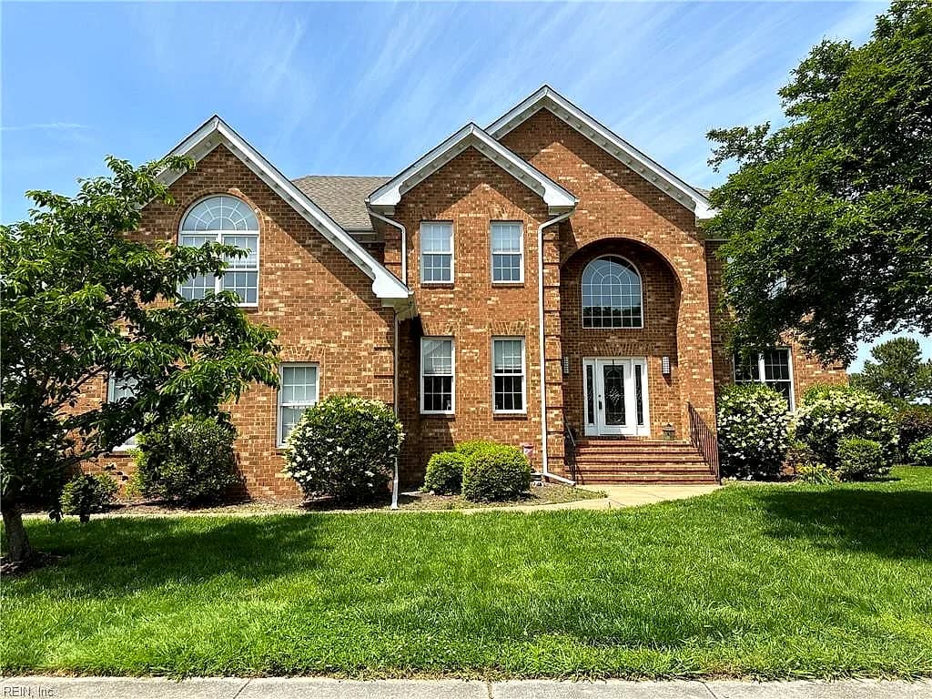 1320 Club House DR, CHESAPEAKE VA 23322 - Main photo
