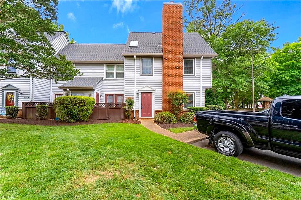 928 Saint Andrews RCH #A, CHESAPEAKE VA 23320 - Photo 3