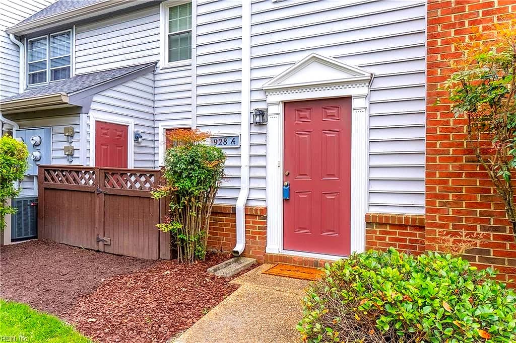 928 Saint Andrews RCH #A, CHESAPEAKE VA 23320 - Photo 5