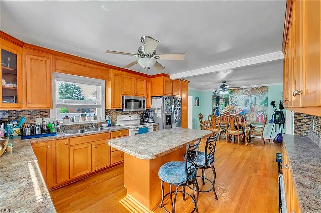 409 Shoreline DR, HAMPTON VA 23669 thumb 6