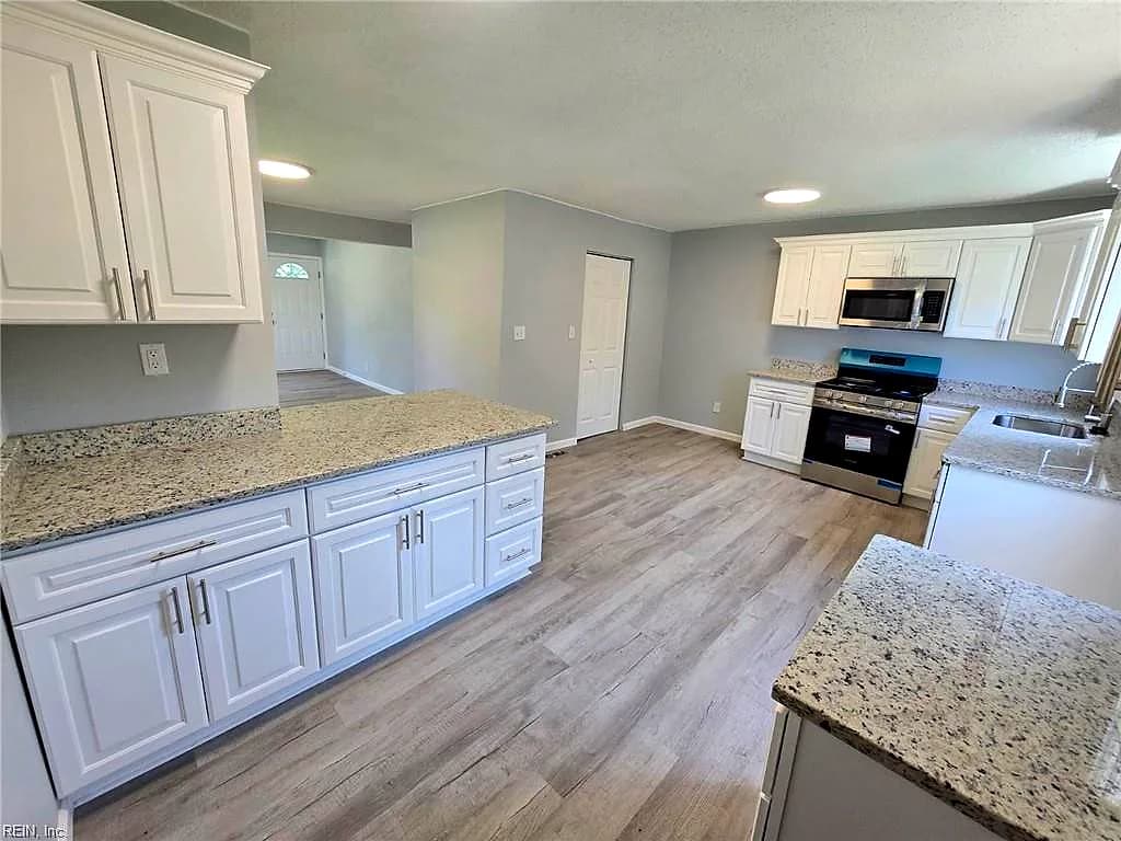 411 Gust LN, PORTSMOUTH VA 23701 - Photo 4