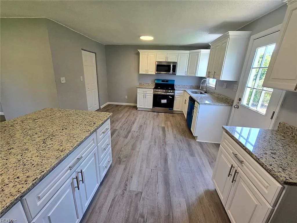 411 Gust LN, PORTSMOUTH VA 23701 - Photo 5